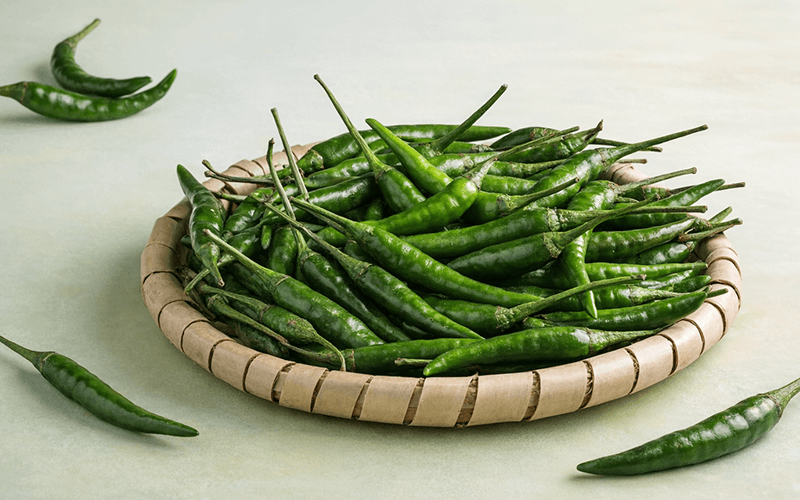 Green Chilli (हरी मिर्च)